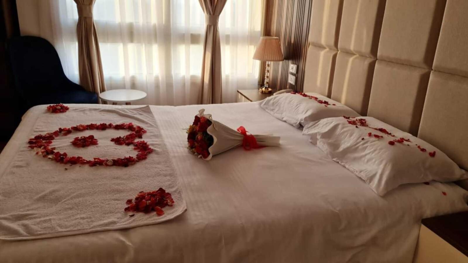 Hotel Pyramids Sunshine View Kafret el-Gabal Esterno foto