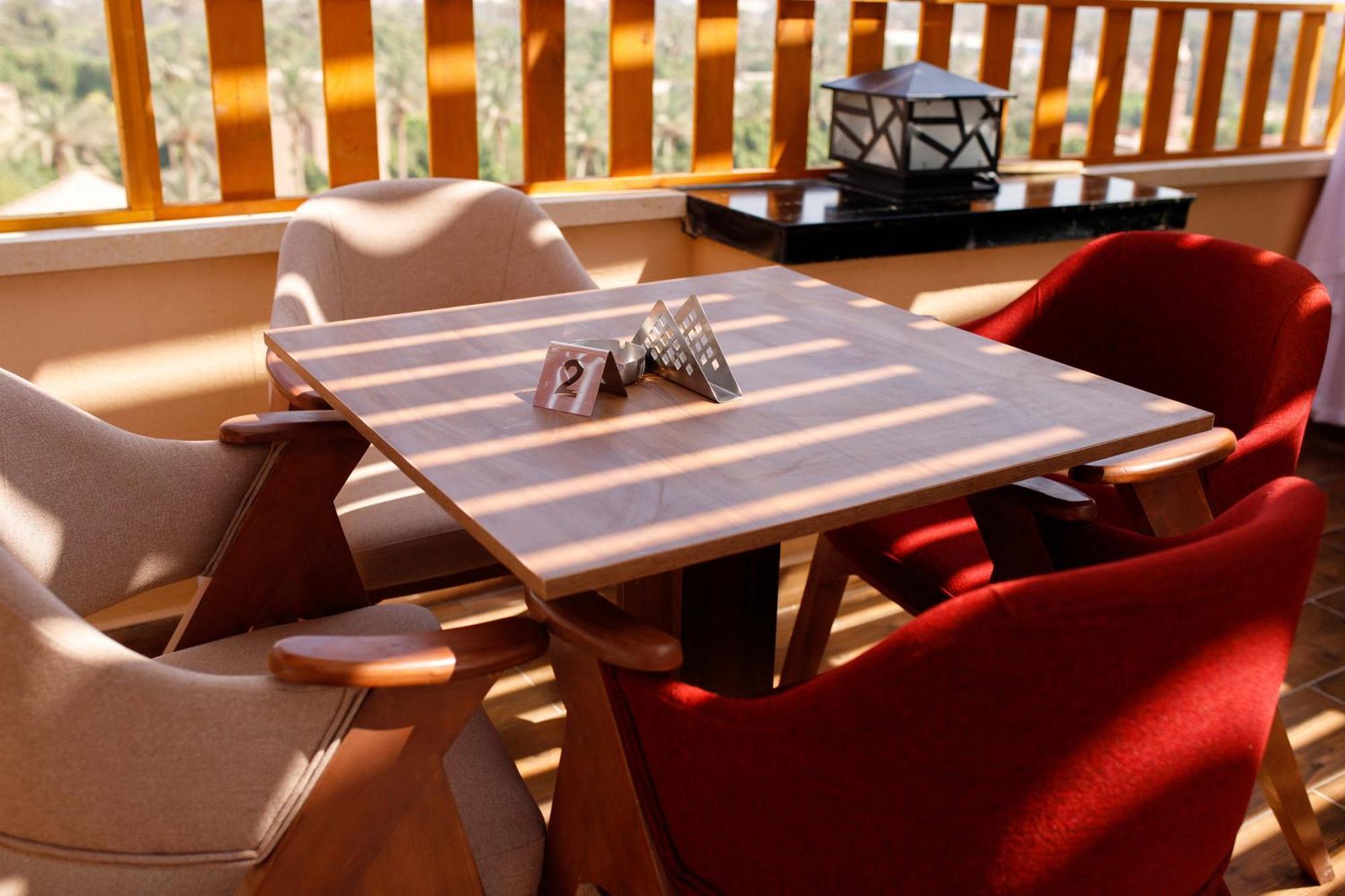 Hotel Pyramids Sunshine View Kafret el-Gabal Esterno foto