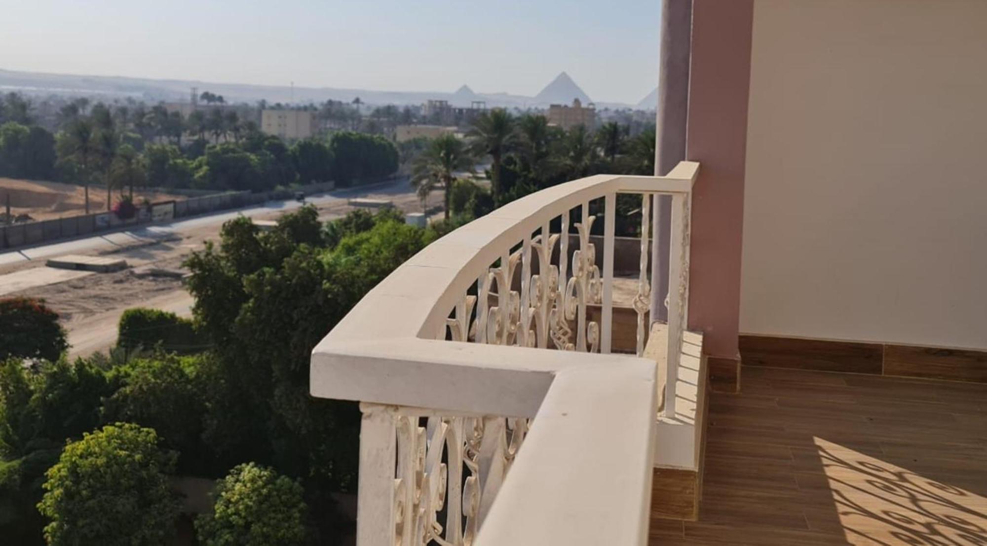 Hotel Pyramids Sunshine View Kafret el-Gabal Esterno foto
